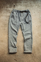 "KNIT FLEECE STRAIGHT PANTS"(ニットフリースストレートパンツ)