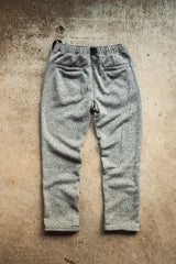 "KNIT FLEECE STRAIGHT PANTS"(ニットフリースストレートパンツ)