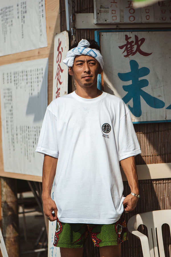 "SUEHIRO" TEE