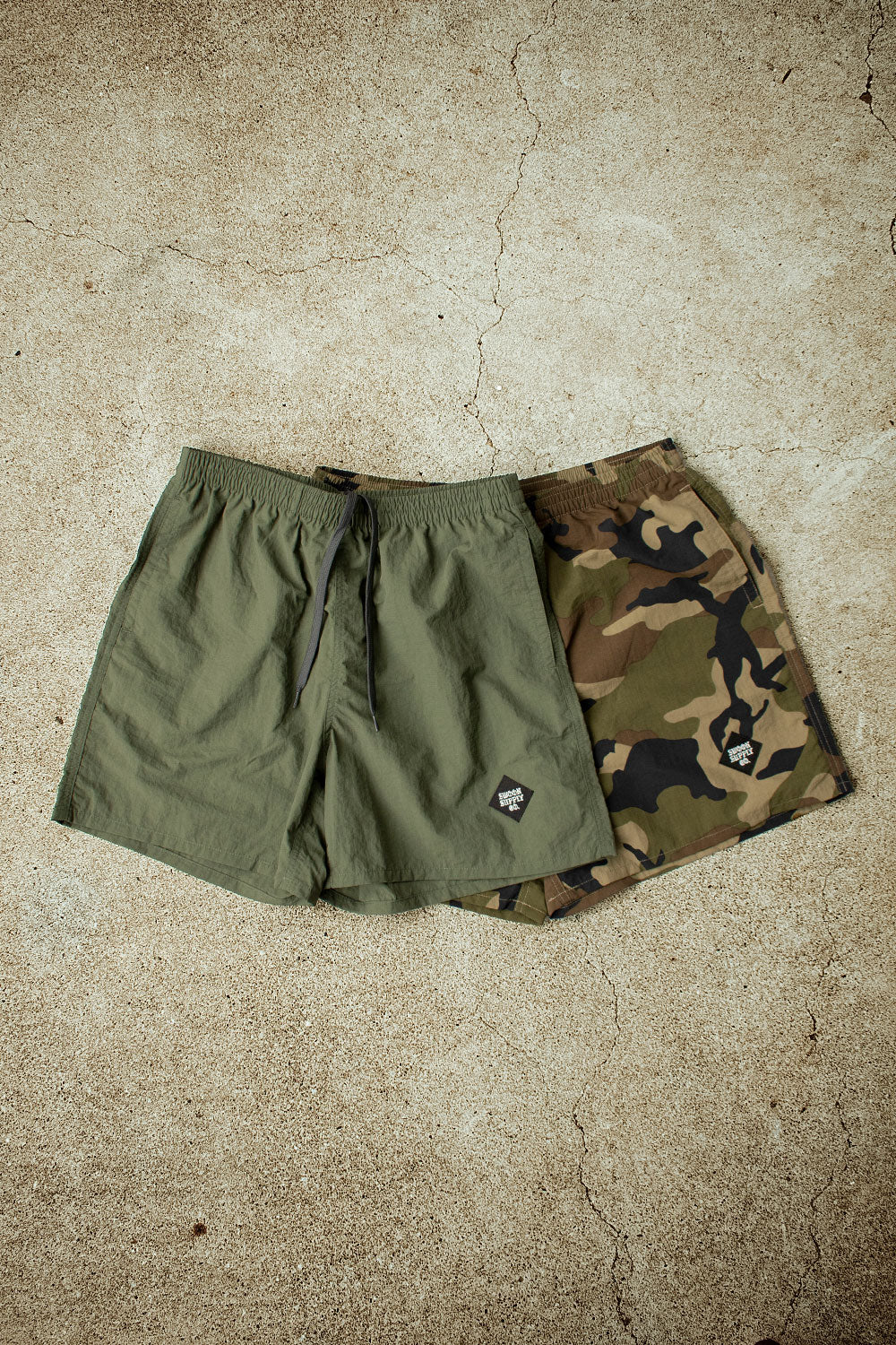 KIBACOWORKSスウェット KIBACOWORKS キバコワークス | SWOON SUPPLY CO. カレッジロゴ