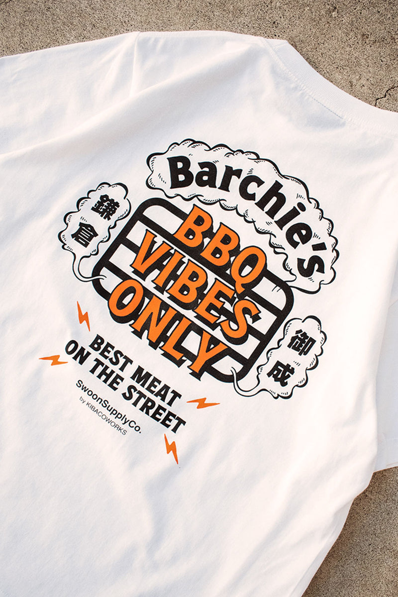 "BBQ VIBES ONLY" TEE - WHITE