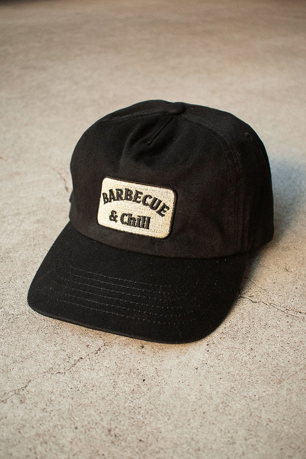 "BARBECUE & CHILL" 5 PANEL LO CAP - BLACK