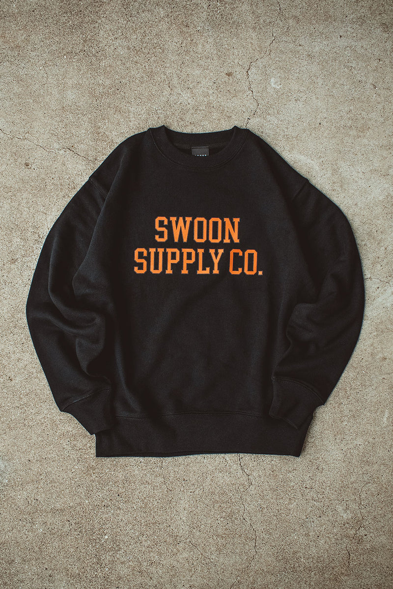 "COLLEGE LOGO" CREW SWEAT - BLACK