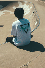 "TROPICAL STATE OF MIND" TEE - ASH